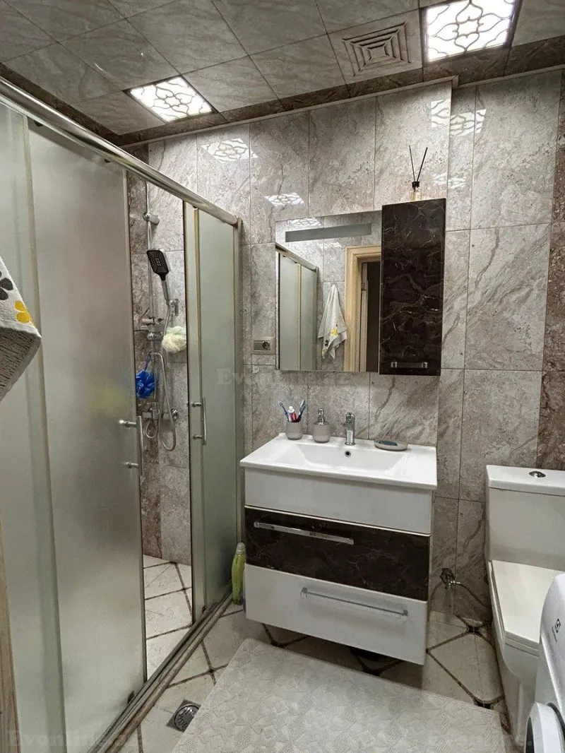 Satılır 3 otaqlı Mənzil Yeni tikili 110 m² Elmlər Akademiyası m. - şəkil 9