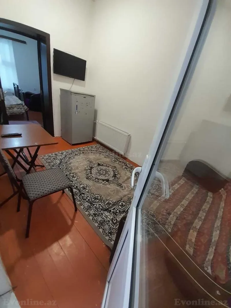 Kirayə verilir 2 otaqlı Mənzil Köhnə tikili 45 m² Sabunçu r.