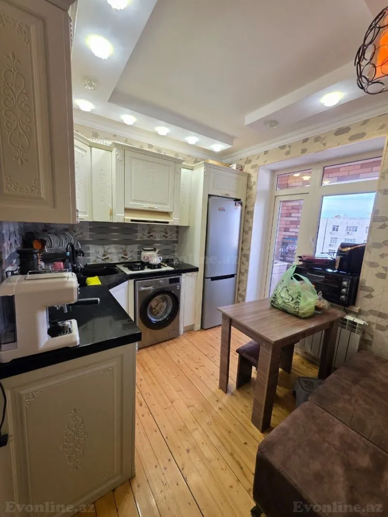 Satılır 3 otaqlı Mənzil Köhnə tikili 75 m² Xətai r. - şəkil 11