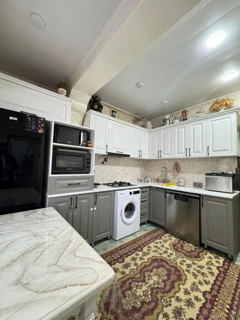 Satılır 4 otaqlı Mənzil Köhnə tikili 100 m² Qara Qarayev m. - şəkil 3