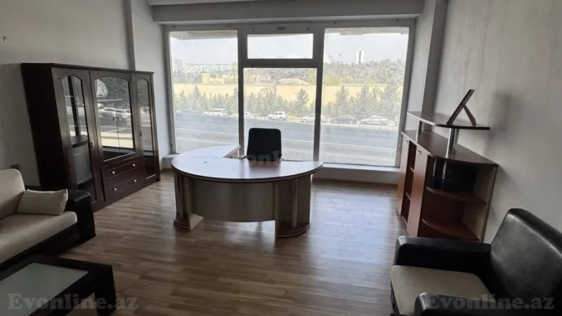 Kirayə verilir Obyekt 100 m² Xətai m.