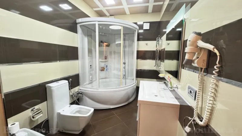 Kirayə verilir 4 otaqlı Mənzil Yeni tikili 217 m² 28 May m. - şəkil 10