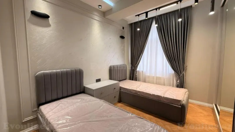 Satılır 4 otaqlı Mənzil Yeni tikili 140 m² Nəsimi r. - şəkil 5