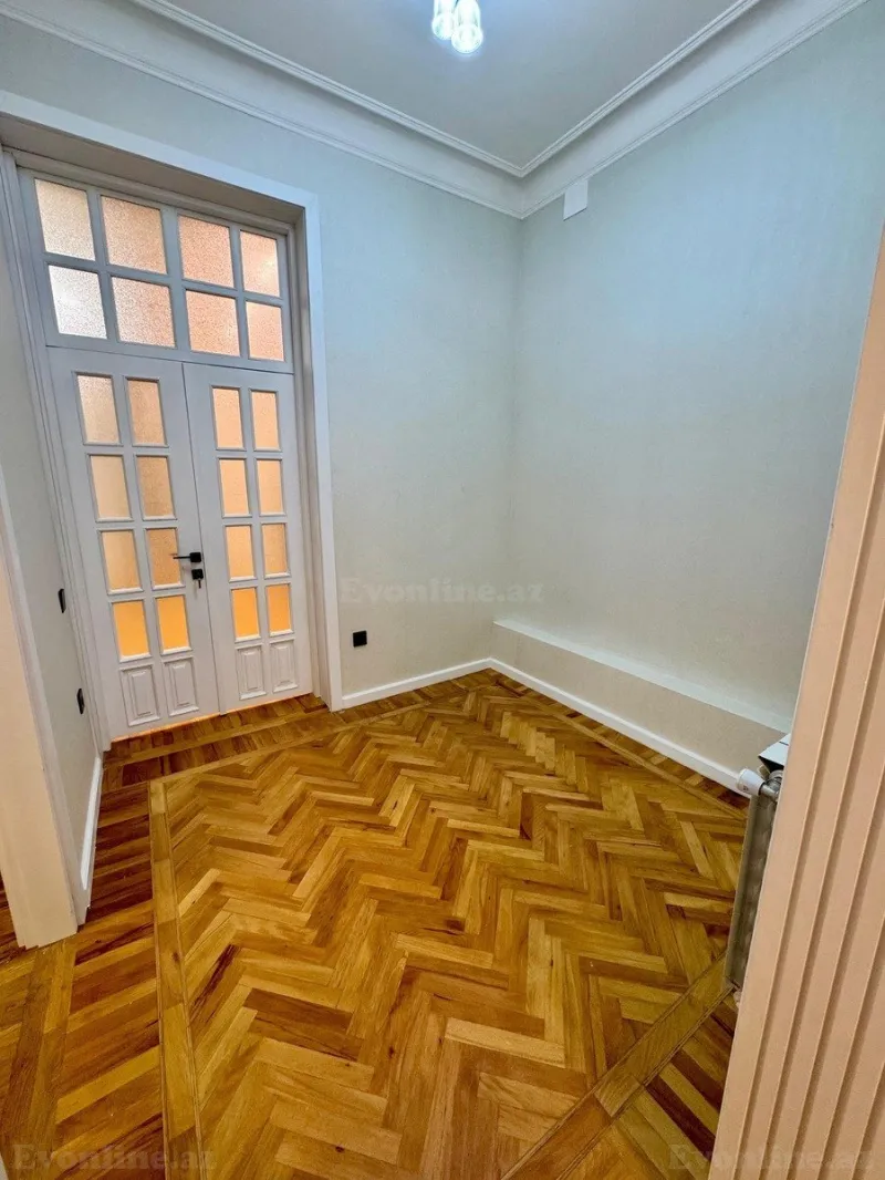 Satılır 5 otaqlı Mənzil Yeni tikili 140 m² Bayıl - şəkil 12