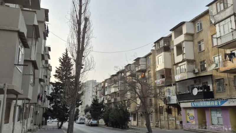 2 otaqlı Mənzil 50 m² 8-ci kilometr Satılır