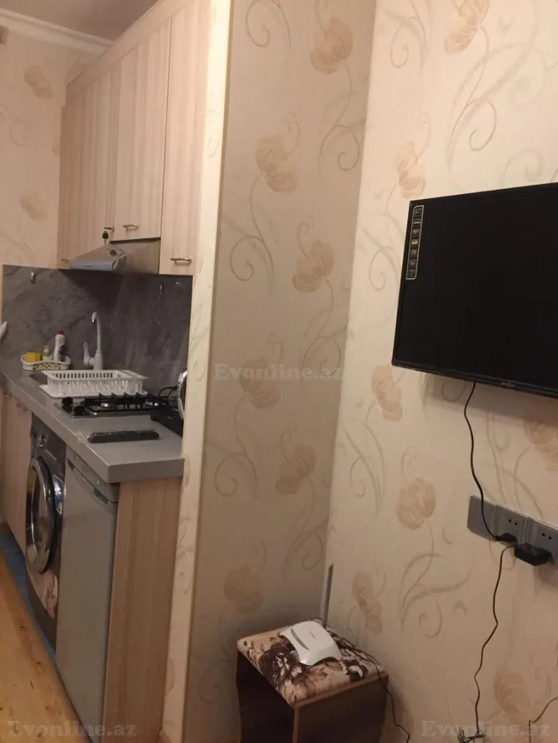 Kirayə verilir 1 otaqlı Mənzil Köhnə tikili 20 m² İçərişəhər m. - şəkil 9