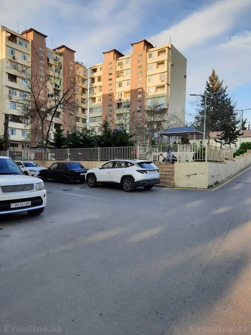Satılır 2 otaqlı Mənzil Köhnə tikili 65 m² Həzi Aslanov m. - şəkil 7