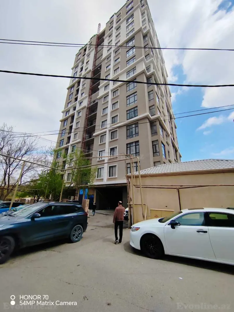 4 otaqlı Mənzil 135 m² Badamdar Satılır