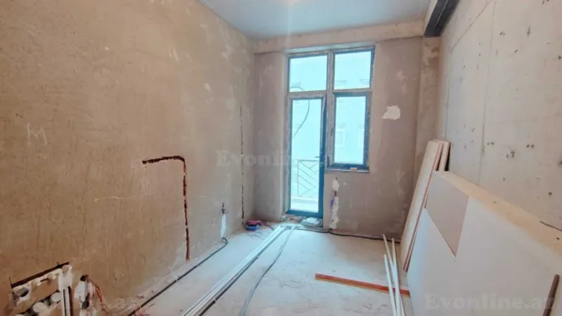 Satılır 4 otaqlı Mənzil Yeni tikili 135 m² Badamdar - şəkil 2