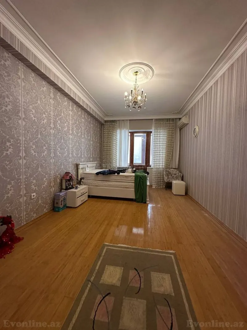 Satılır 4 otaqlı Mənzil Yeni tikili 240 m² Xətai m. - şəkil 9