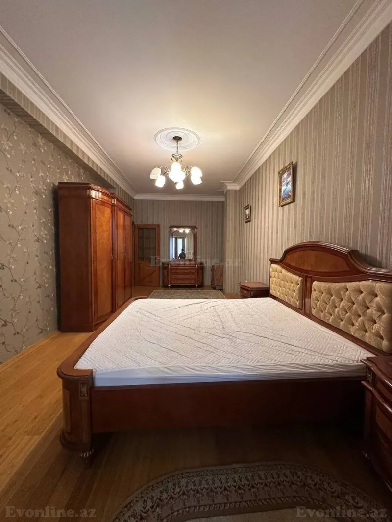 Satılır 4 otaqlı Mənzil Yeni tikili 240 m² Xətai m. - şəkil 10