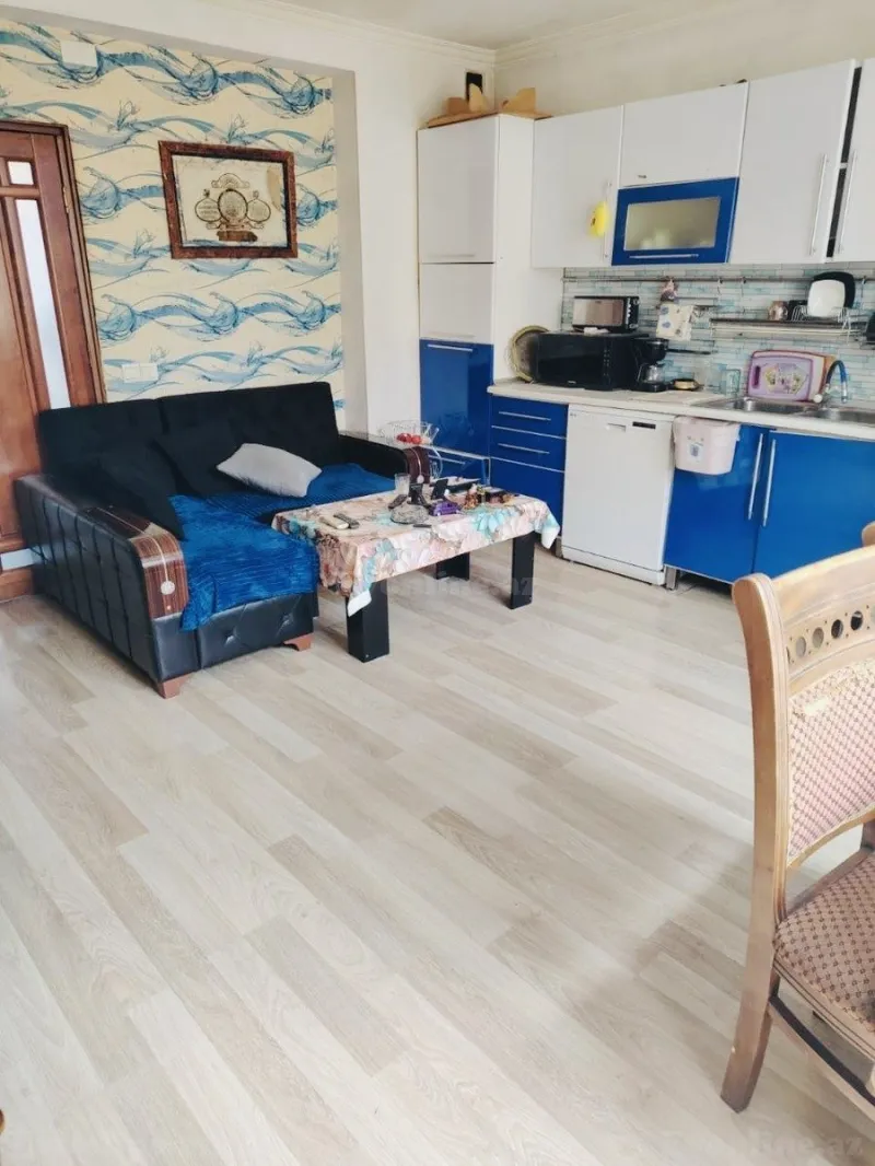 Satılır 3 otaqlı Mənzil Köhnə tikili 120 m² İnşaatçılar m. - şəkil 10