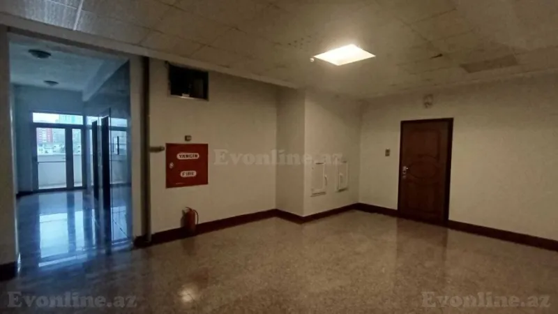 Satılır 3 otaqlı Mənzil Yeni tikili 170 m² Yasamal r. - şəkil 11