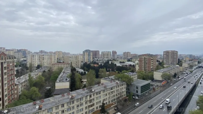 Satılır 2 otaqlı Mənzil Yeni tikili 83 m² 3-cü mikrorayon - şəkil 2