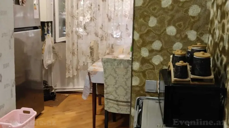 Satılır 3 otaqlı Mənzil Köhnə tikili 75 m² Elmlər Akademiyası m. - şəkil 2