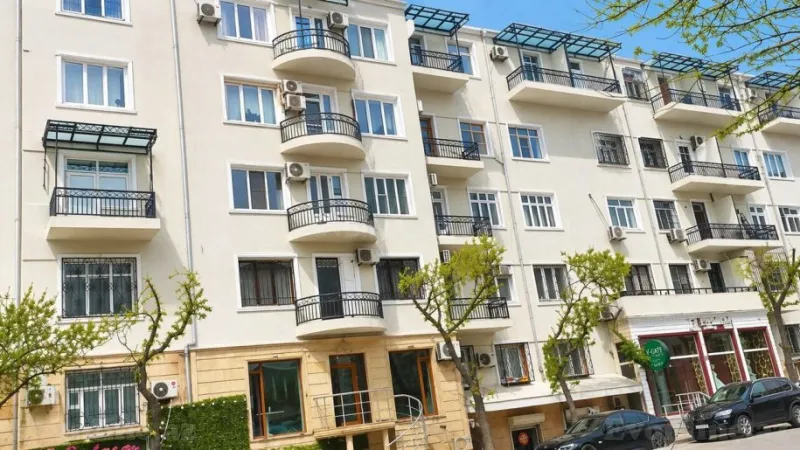 3 otaqlı Mənzil 80 m² 28 May m. Satılır