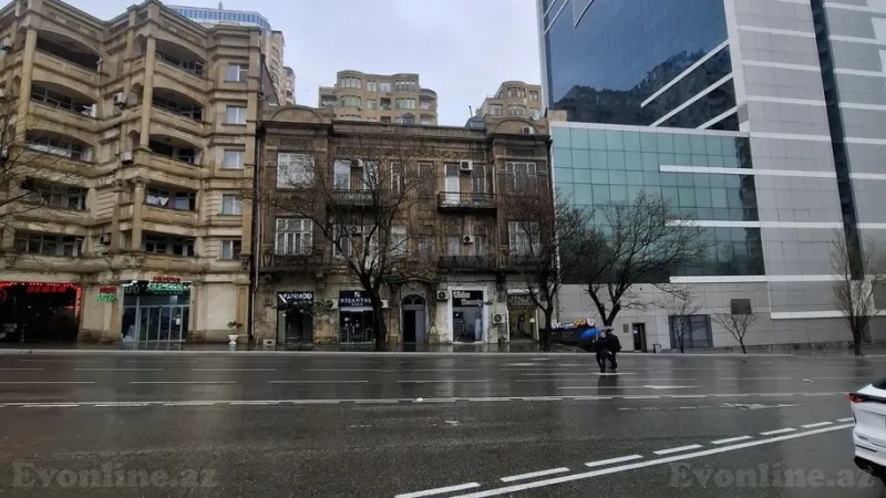 Satılır 3 otaqlı Mənzil Köhnə tikili 58 m² Nizami m.