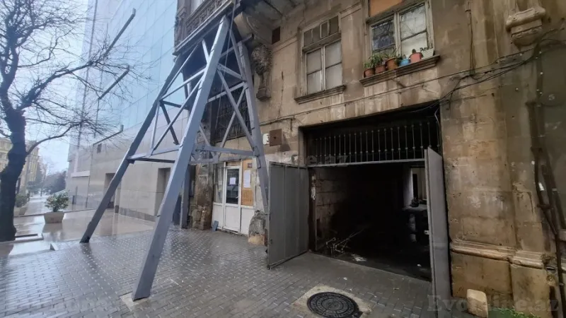 Satılır 3 otaqlı Mənzil Köhnə tikili 58 m² Nizami m. - şəkil 4