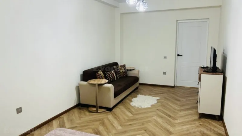 Kirayə verilir 1 otaqlı Mənzil Köhnə tikili 50 m² 28 May m. - şəkil 2