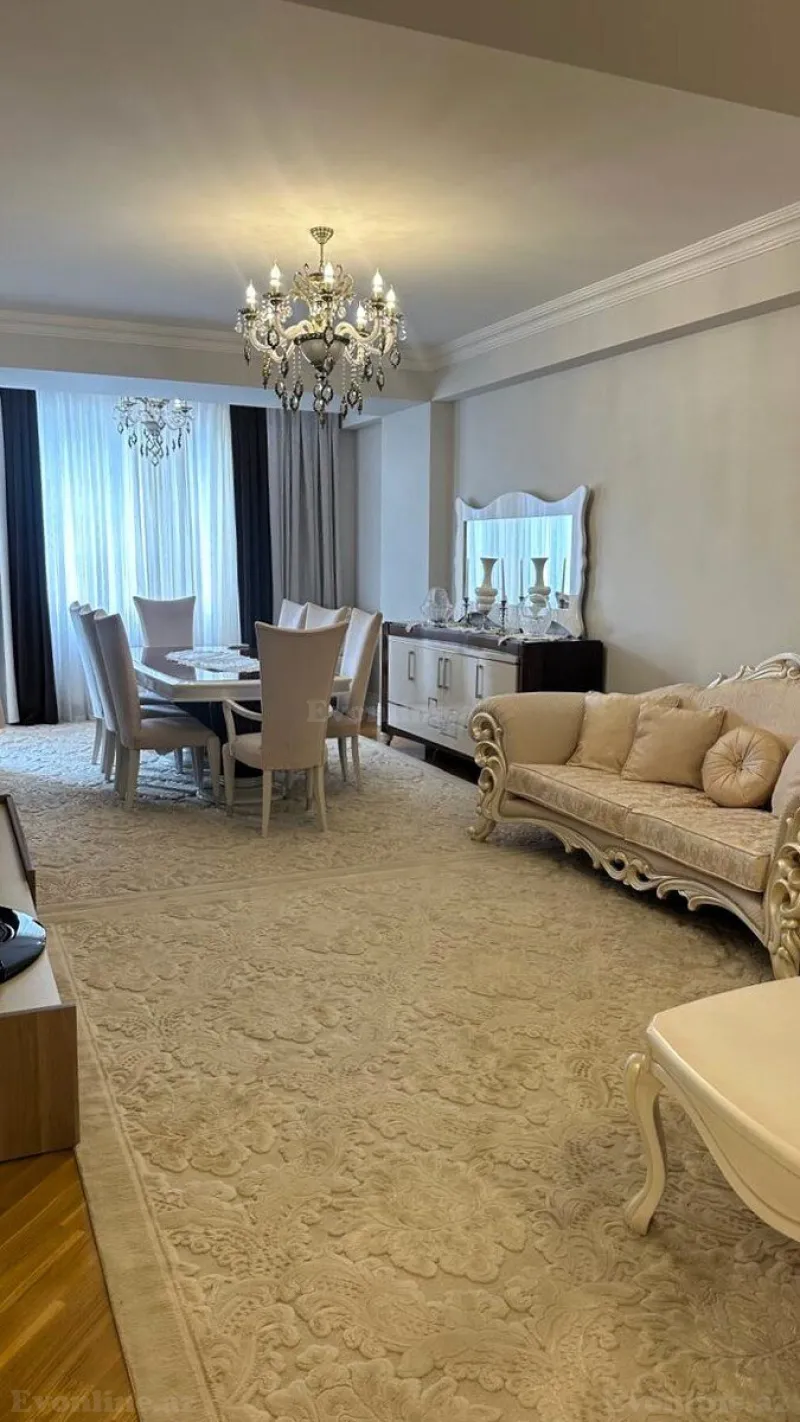 Satılır 3 otaqlı Mənzil Yeni tikili 170 m² Elmlər Akademiyası m. - şəkil 4