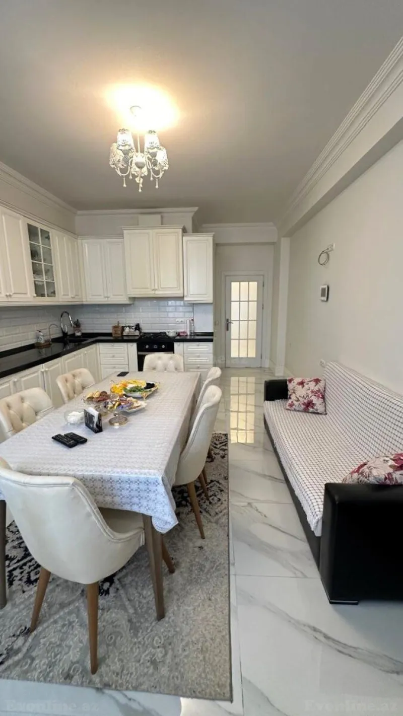 Satılır 3 otaqlı Mənzil Yeni tikili 170 m² Elmlər Akademiyası m. - şəkil 12