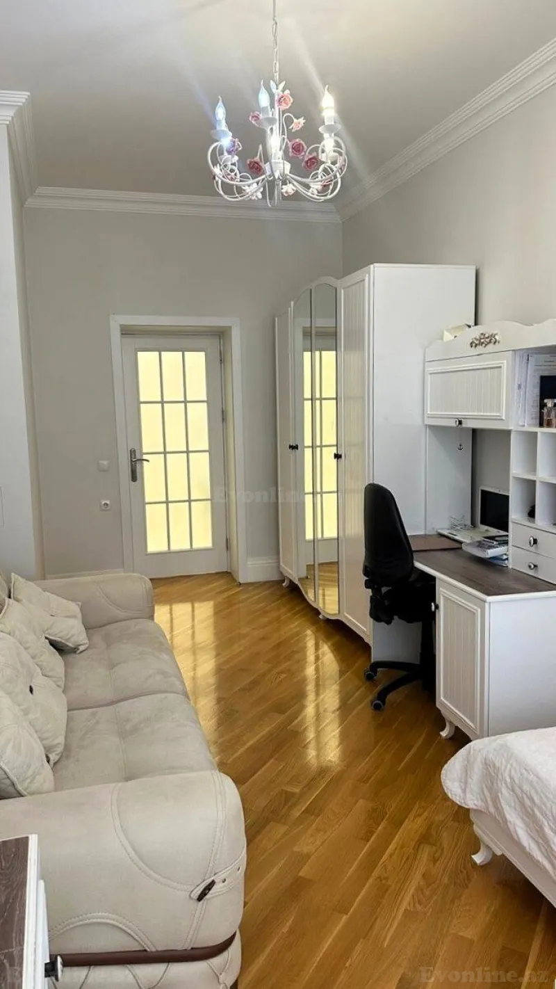 Satılır 3 otaqlı Mənzil Yeni tikili 170 m² Elmlər Akademiyası m. - şəkil 13