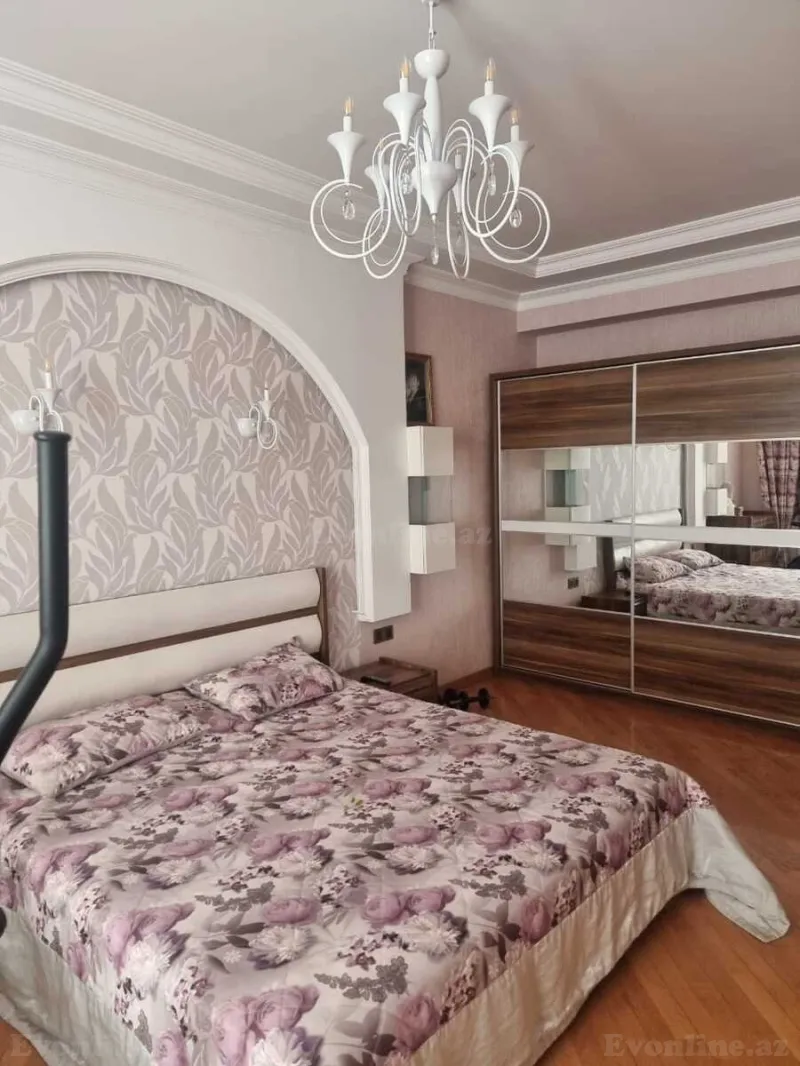 Satılır 4 otaqlı Mənzil Yeni tikili 180 m² Elmlər Akademiyası m. - şəkil 6