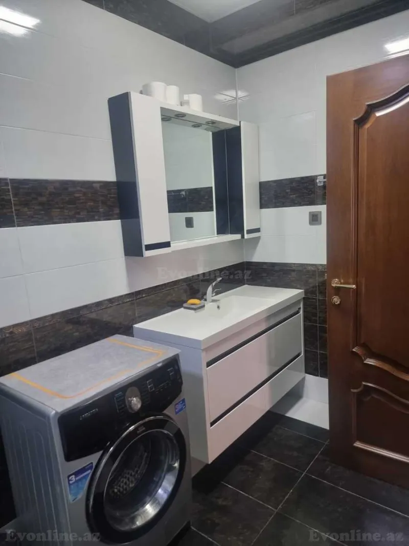 Satılır 4 otaqlı Mənzil Yeni tikili 180 m² Elmlər Akademiyası m. - şəkil 11