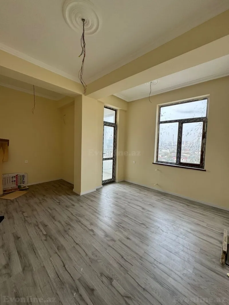 Satılır 4 otaqlı Mənzil Yeni tikili 130 m² 8 Noyabr m. - şəkil 2