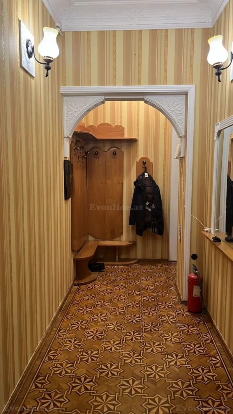 Kirayə verilir 3 otaqlı Mənzil Köhnə tikili 90 m² İçərişəhər m. - şəkil 2