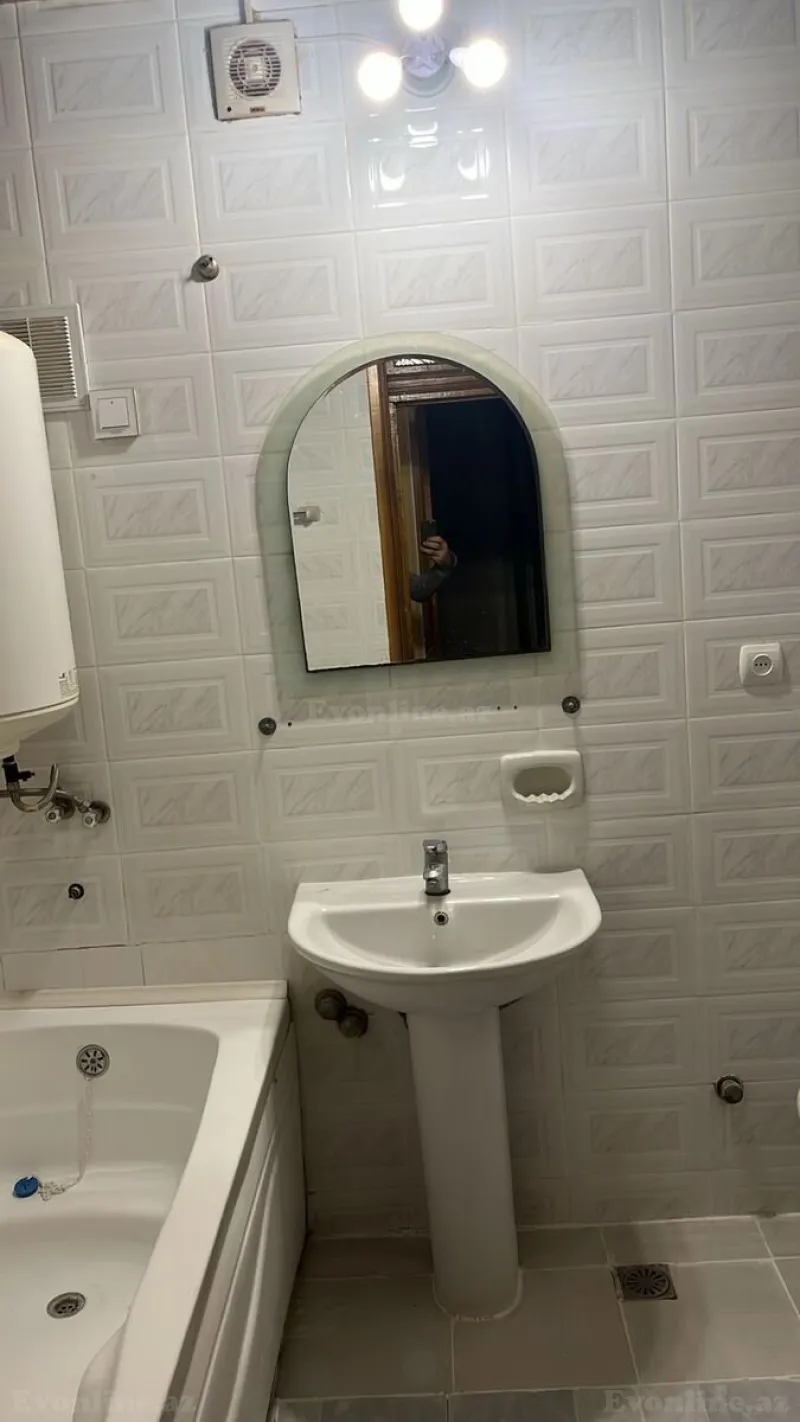 Kirayə verilir 3 otaqlı Mənzil Köhnə tikili 90 m² İçərişəhər m. - şəkil 8