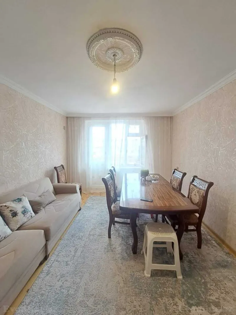 3 otaqlı Mənzil 75 m² Elmlər Akademiyası m. Satılır