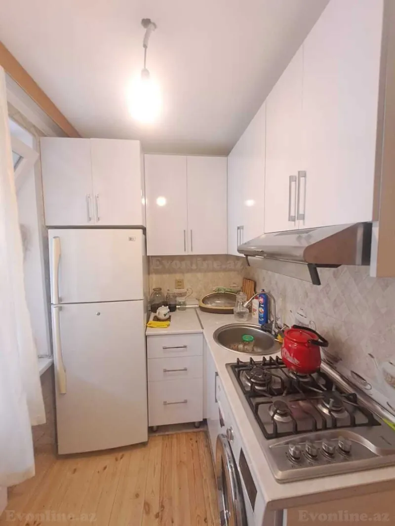 Satılır 3 otaqlı Mənzil Köhnə tikili 75 m² Elmlər Akademiyası m. - şəkil 9