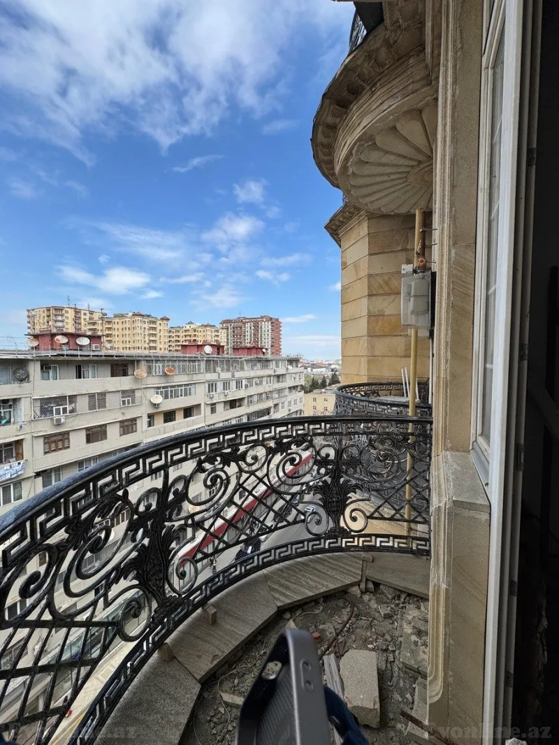 Satılır 3 otaqlı Mənzil Yeni tikili 150 m² Nərimanov r. - şəkil 2