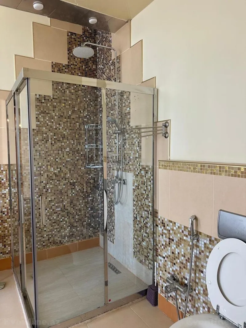 Kirayə verilir 5 otaqlı Mənzil Yeni tikili 340 m² İçərişəhər m. - şəkil 15