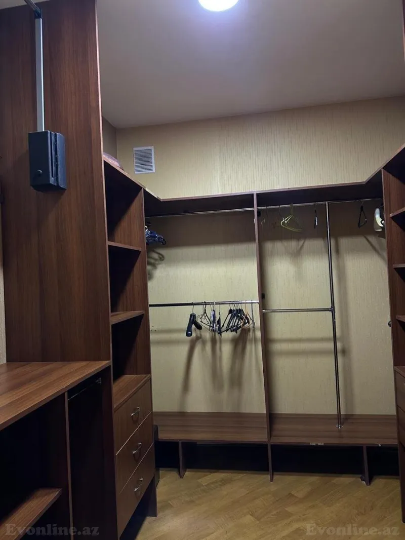 Kirayə verilir 5 otaqlı Mənzil Yeni tikili 340 m² İçərişəhər m. - şəkil 16