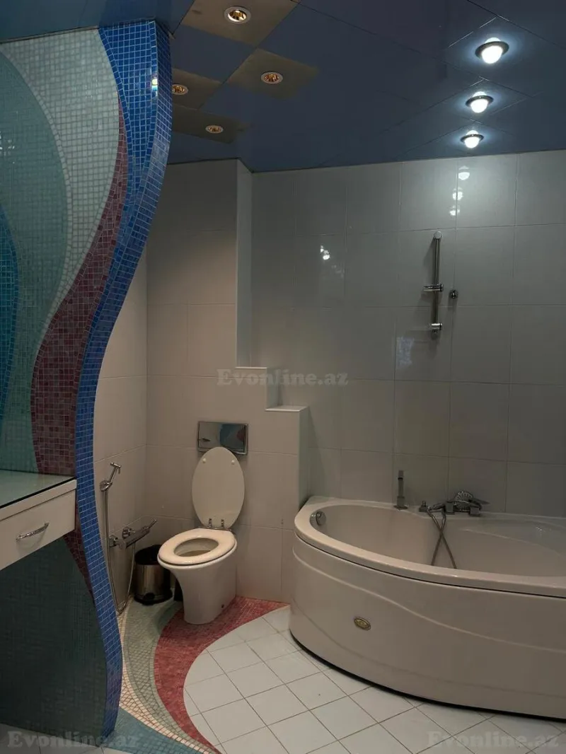 Kirayə verilir 5 otaqlı Mənzil Yeni tikili 340 m² İçərişəhər m. - şəkil 25