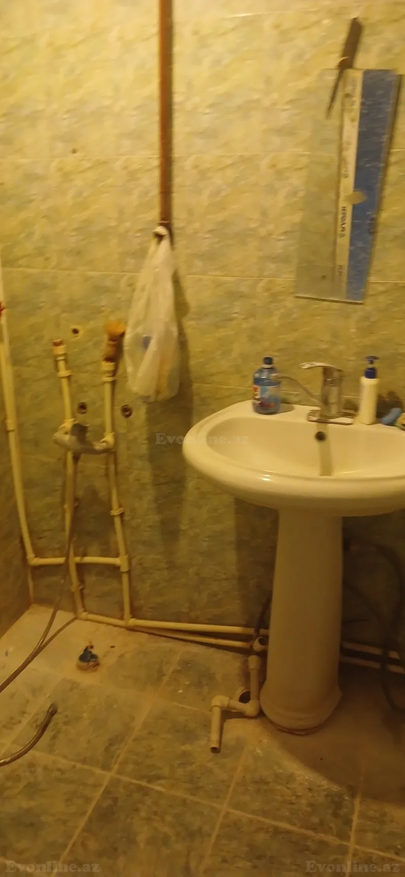 Kirayə verilir 2 otaqlı Mənzil Köhnə tikili 60 m² Qaradağ r. - şəkil 2