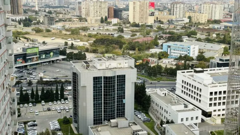 Satılır 3 otaqlı Mənzil Yeni tikili 78 m² Yasamal r. - şəkil 2