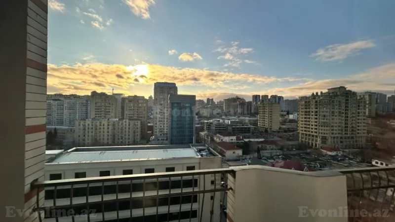 Satılır 4 otaqlı Mənzil Yeni tikili 223 m² Nizami m. - şəkil 13