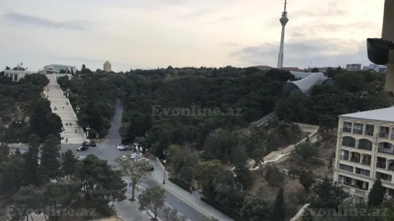 Kirayə verilir 2 otaqlı Mənzil Yeni tikili 110 m² İçərişəhər m. - şəkil 23