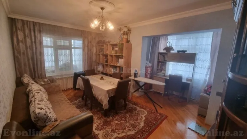 Satılır 4 otaqlı Mənzil Köhnə tikili 100 m² Xalqlar Dostluğu m. - şəkil 16