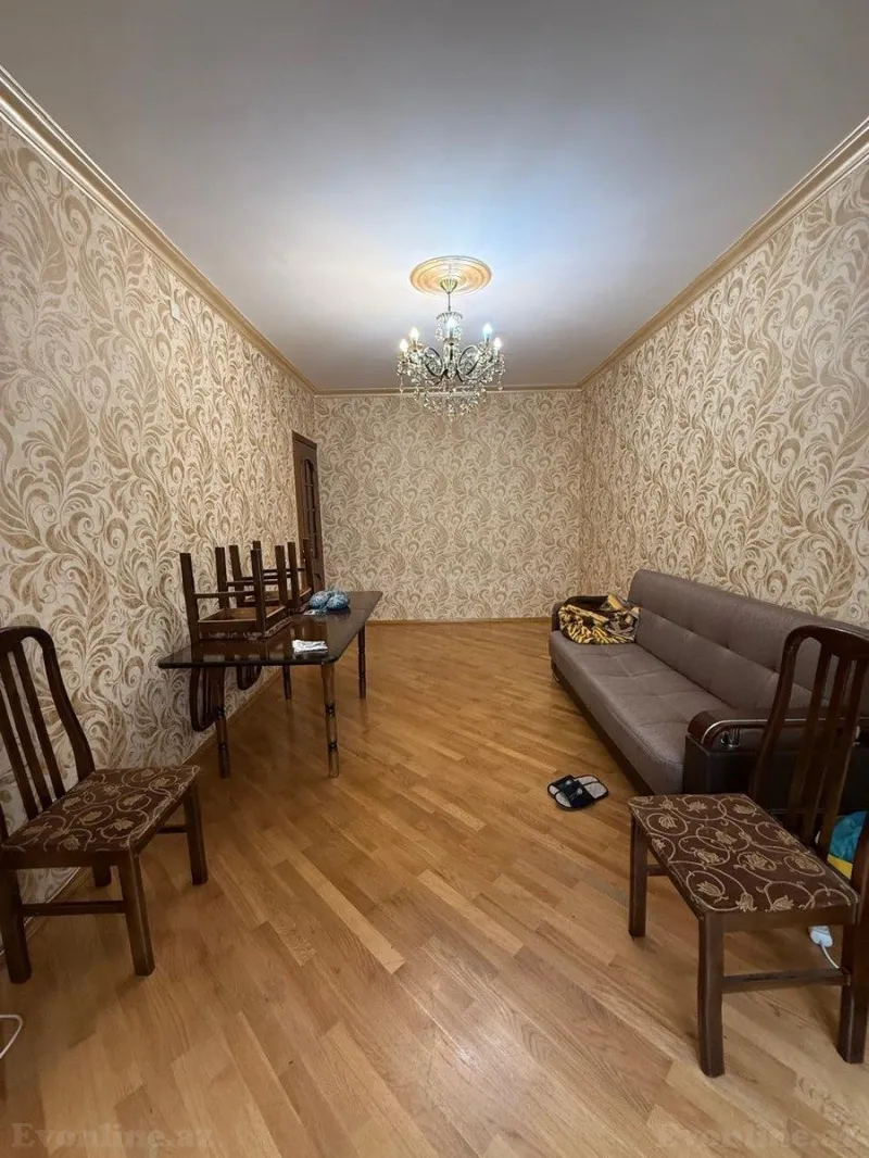 3 otaqlı Mənzil 85 m² 8 Noyabr m. Satılır
