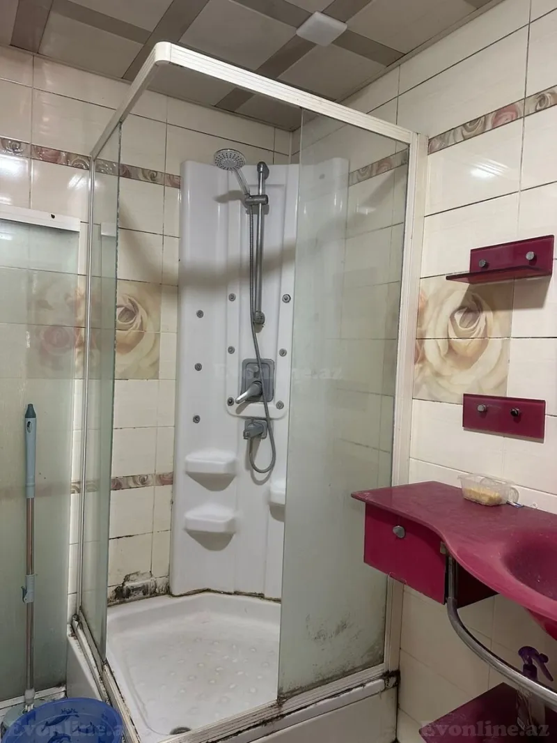 Satılır 3 otaqlı Mənzil Köhnə tikili 61 m² Gənclik m. - şəkil 3