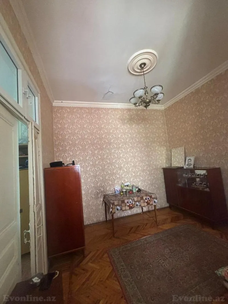 Satılır 2 otaqlı Mənzil Köhnə tikili 45 m² 28 May m.