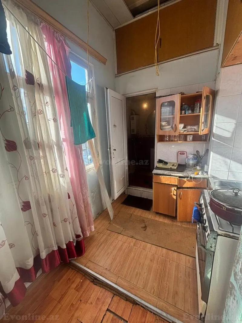 Satılır 2 otaqlı Mənzil Köhnə tikili 45 m² 28 May m. - şəkil 3
