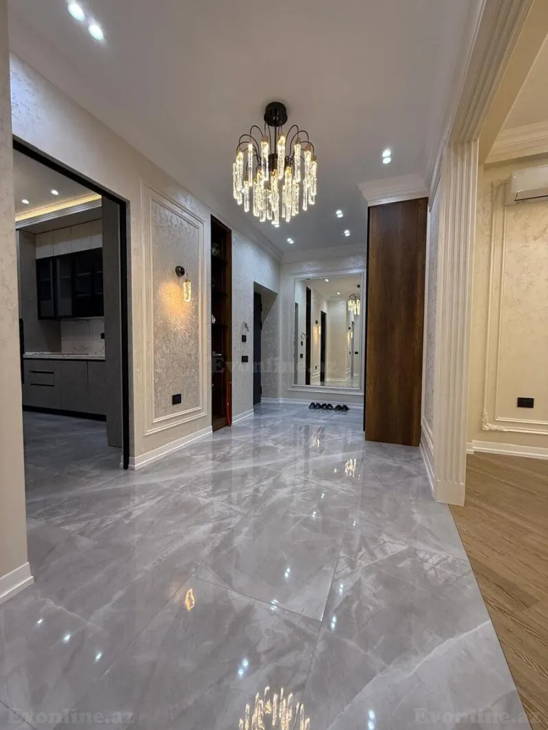 3 otaqlı Mənzil 130 m² Xətai r. Satılır