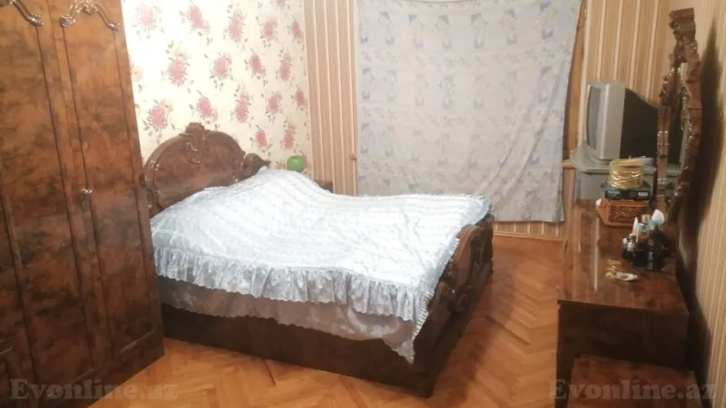 Satılır 4 otaqlı Mənzil Köhnə tikili 90 m² Sabunçu r. - şəkil 3