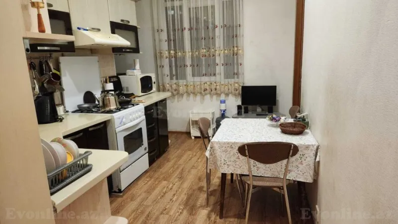 Kirayə verilir 3 otaqlı Mənzil Köhnə tikili 90 m² Nəsimi r. - şəkil 8
