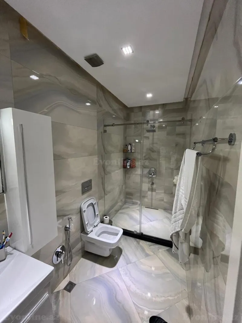 Satılır 2 otaqlı Mənzil Yeni tikili 78 m² Nizami m. - şəkil 2